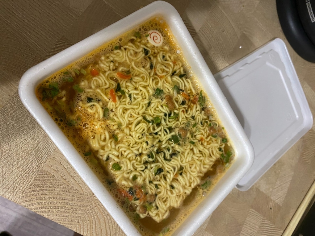 Доширак с сосисками