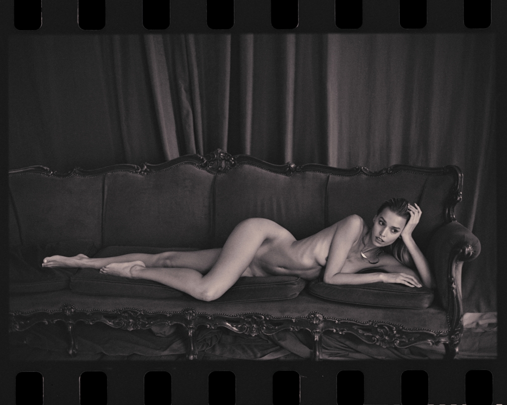 Дарья Мельникова в фильме «однажды», 2013 nude