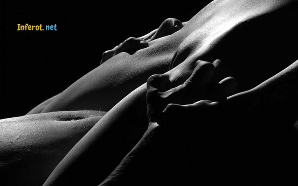 Эротические черно белые