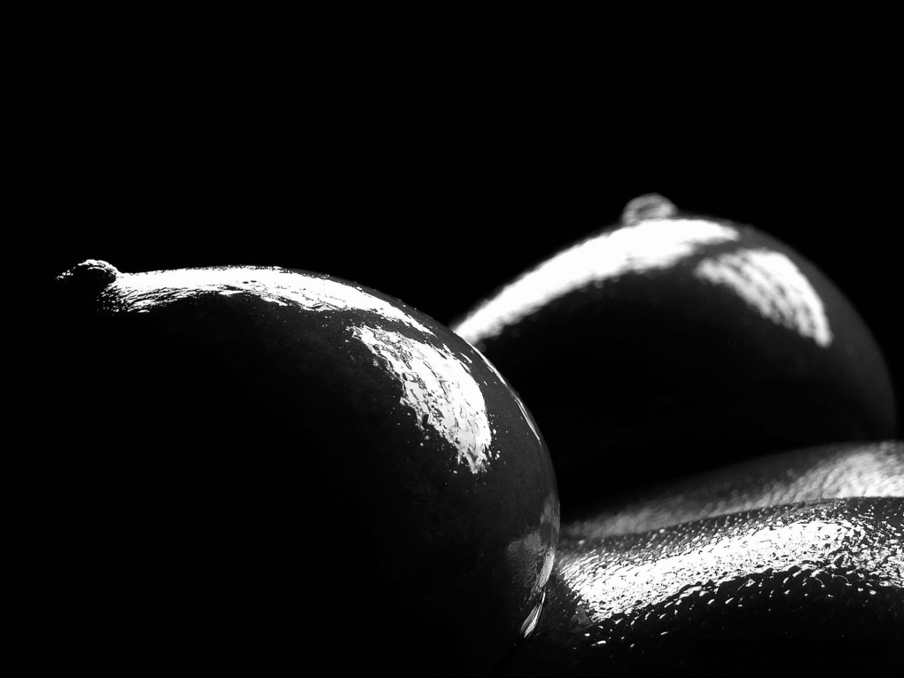 Эротические картинки черно белые