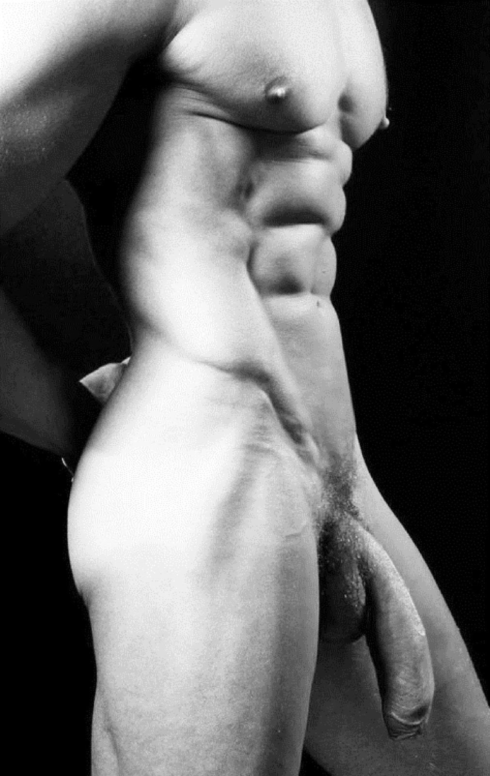 Красивые накаченные голые парни