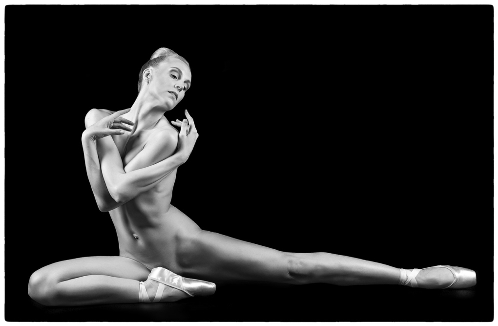 Ксения Шевцова балерина ню