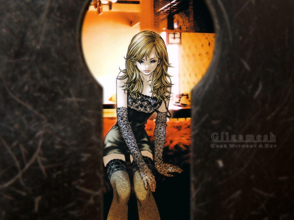 Девушка в замочной скважине