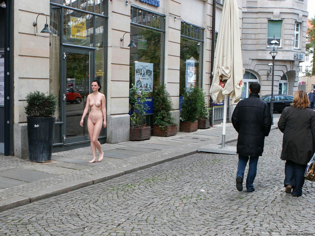 Украинская эксгибиционистка