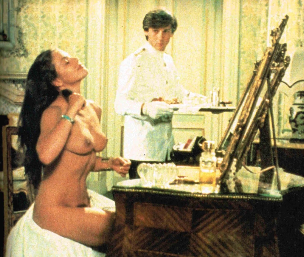 Голая актриса Орнелла Мути