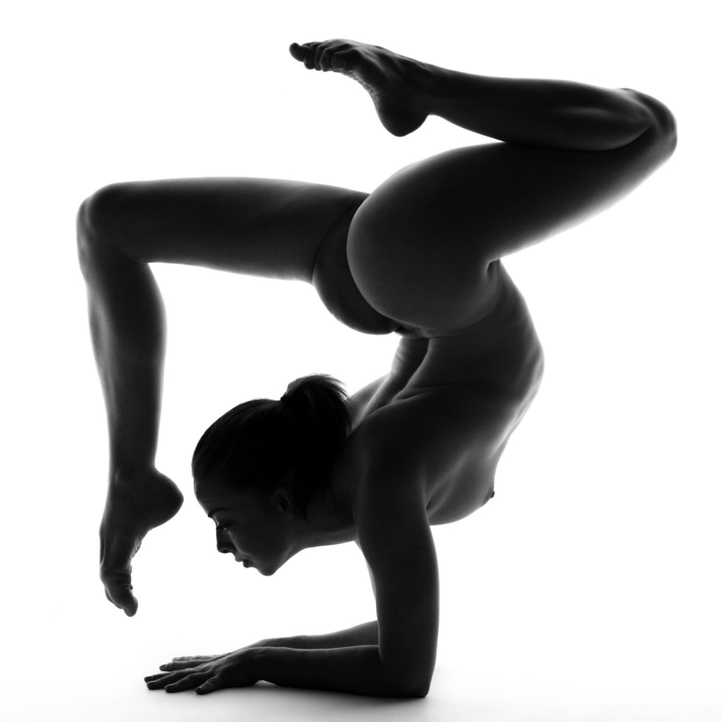 Фотосессия гимнасток ню