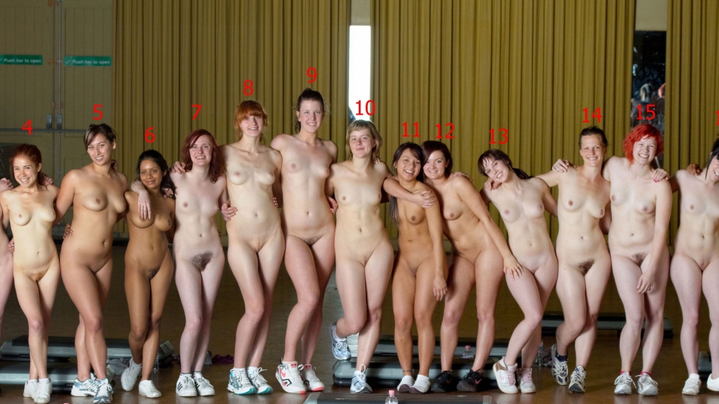 Голые занимаются аэробикой