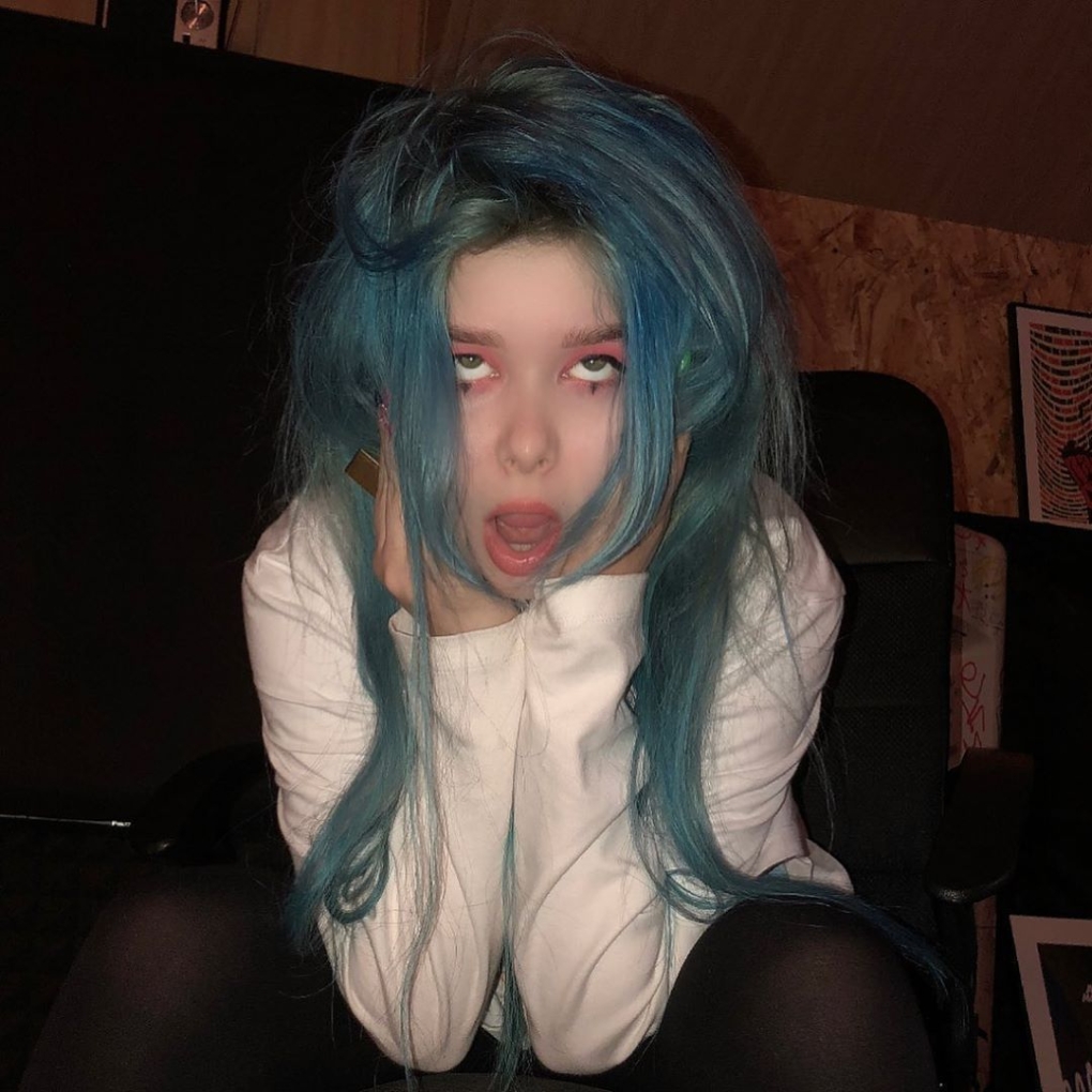 MPLSTUDIOS Sakura голая на природе