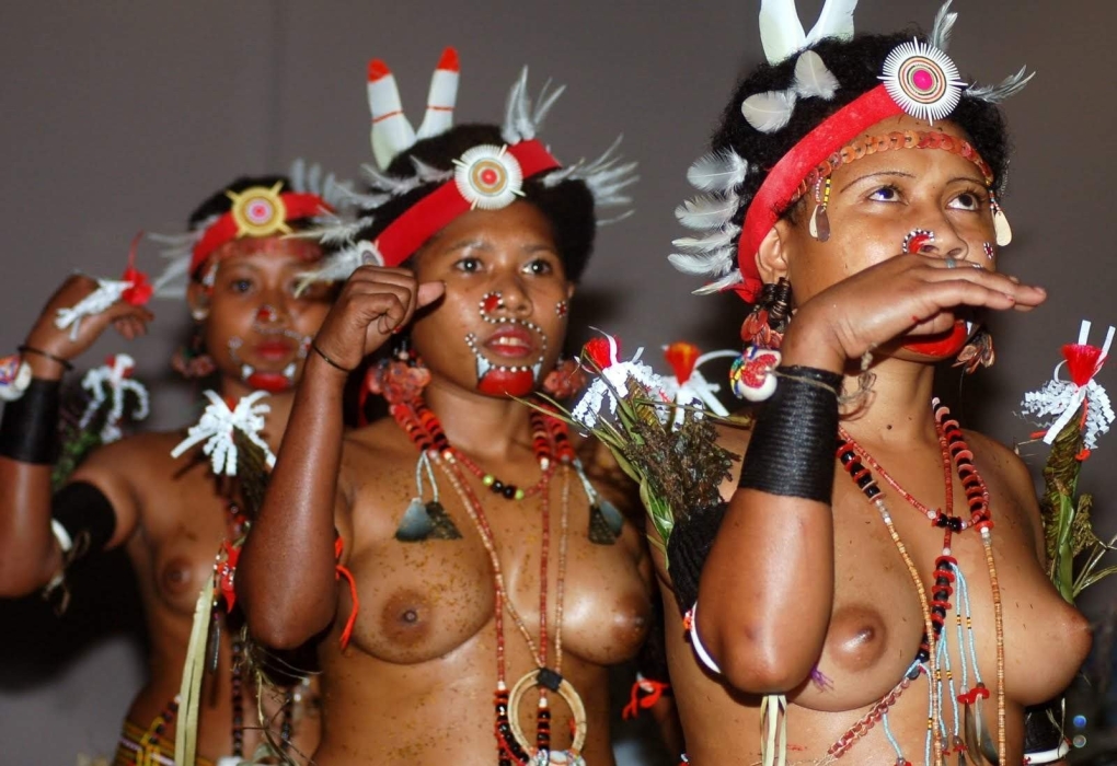 Голые Туземки амазонки