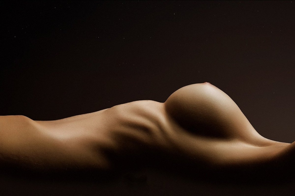 Chesney фемджой модель голая