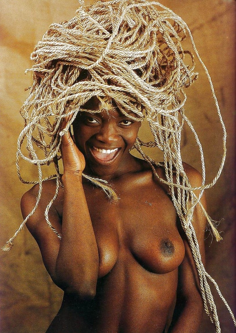 Голые африканские женщины