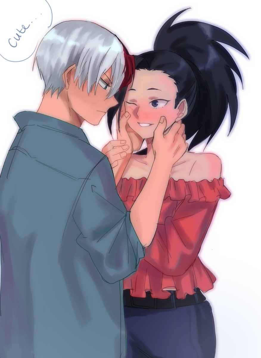 Momo Yaoyorozu в купальнике