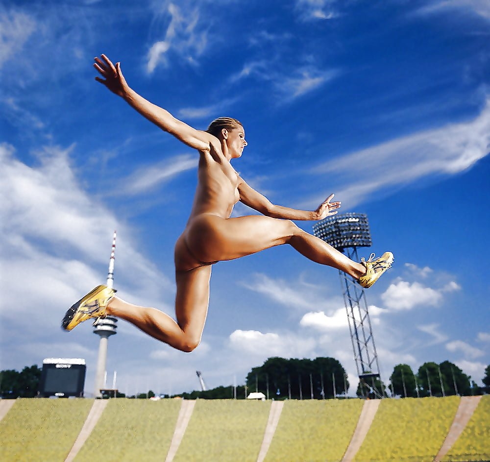 Голые спортсменки-лесбиянки боксерки