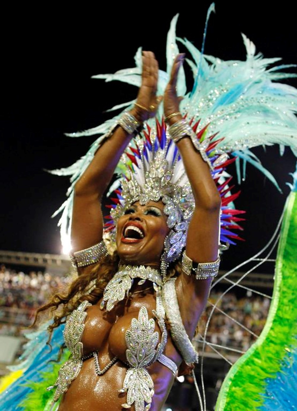 Бразильский карнавал для взрослых