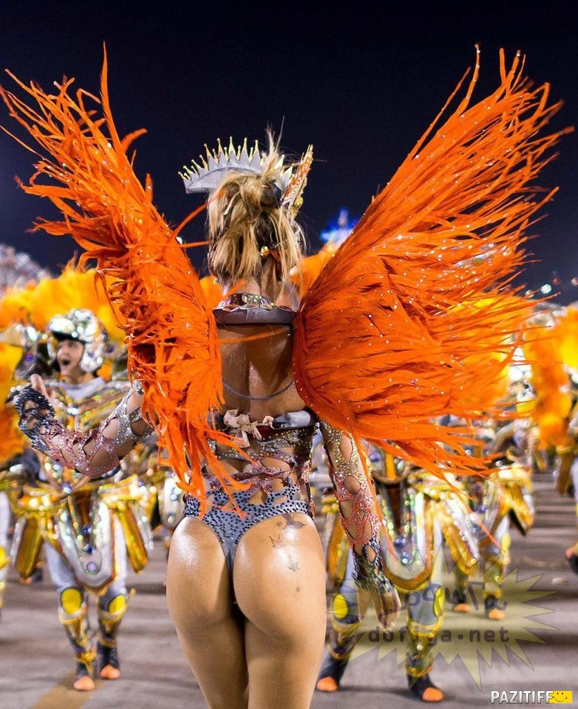 Андреа Мартинс Бразилия карнавал