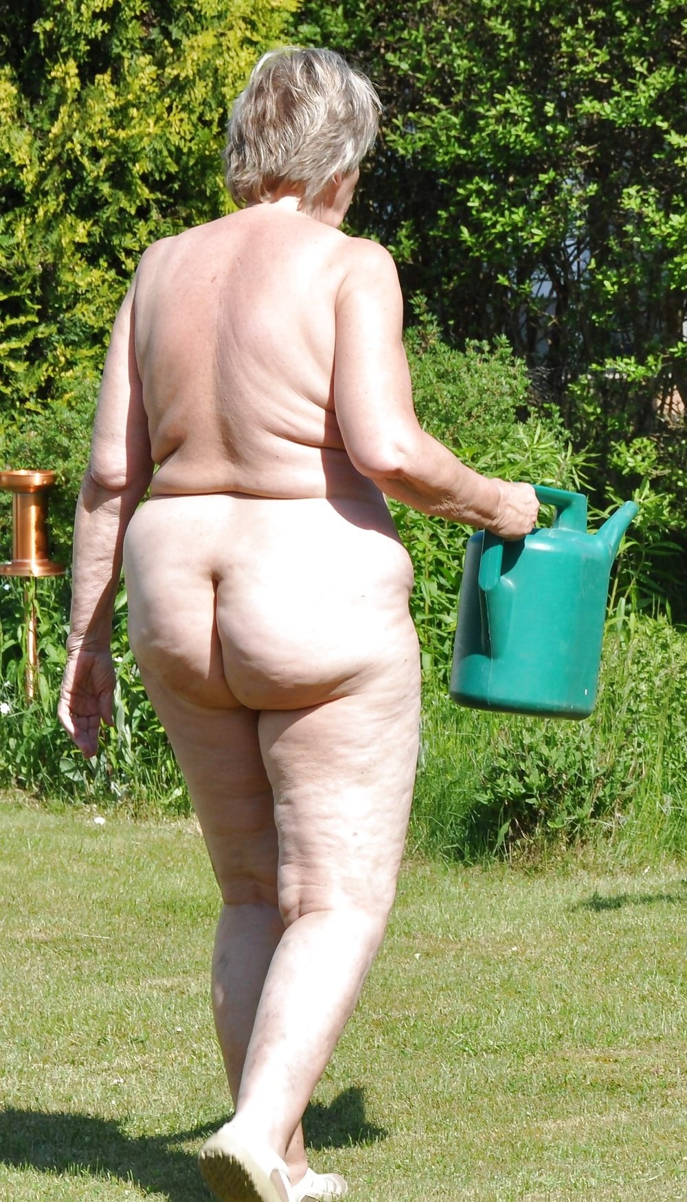 Толстые старухи без одежды