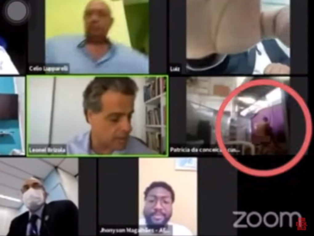 Сношение в прямом эфире