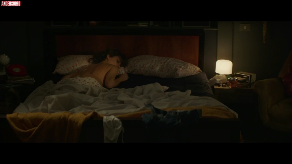 Валерия Билелло фото ню