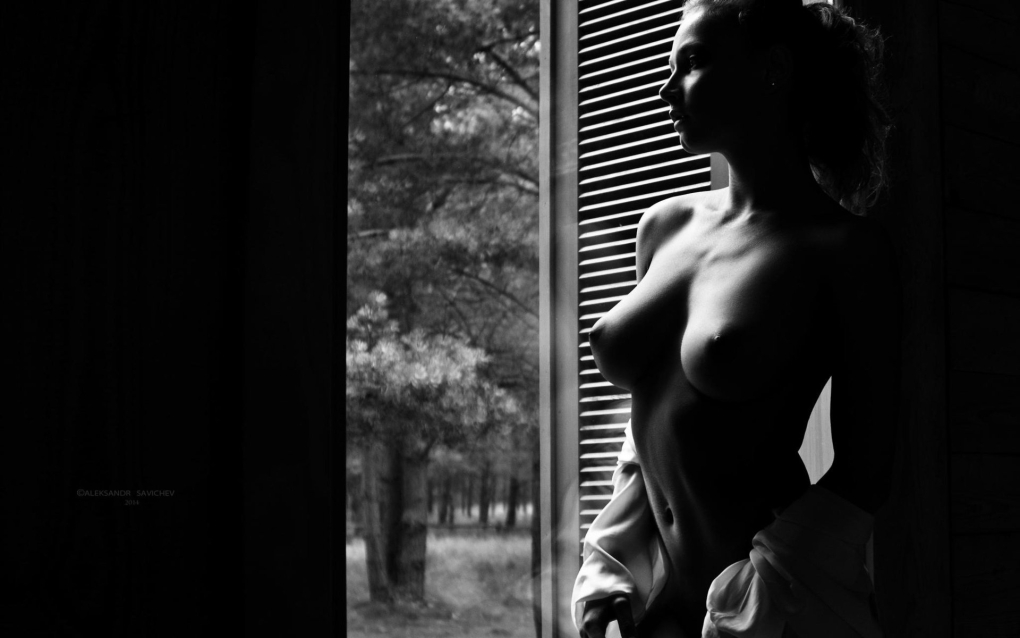 Красивые голые белые женщины