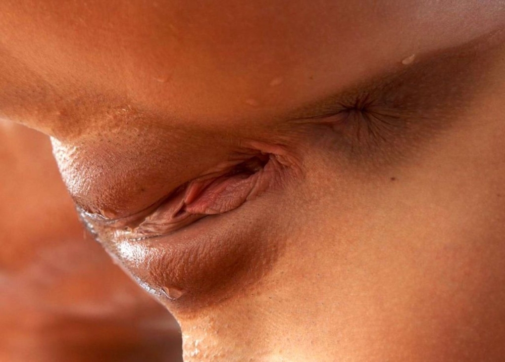 Голые женщины крупным планом