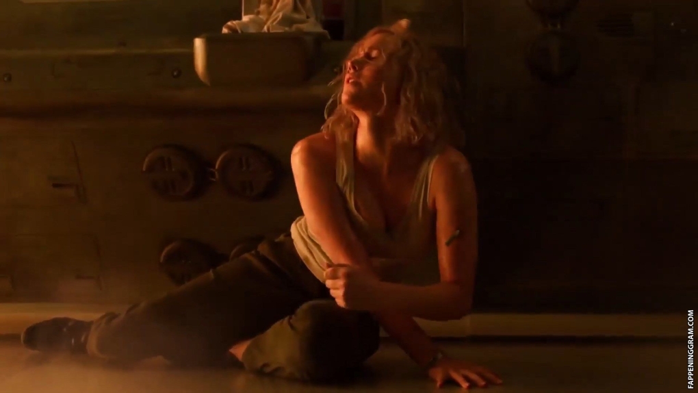 Дженнифер Лоуренс 2016 секси