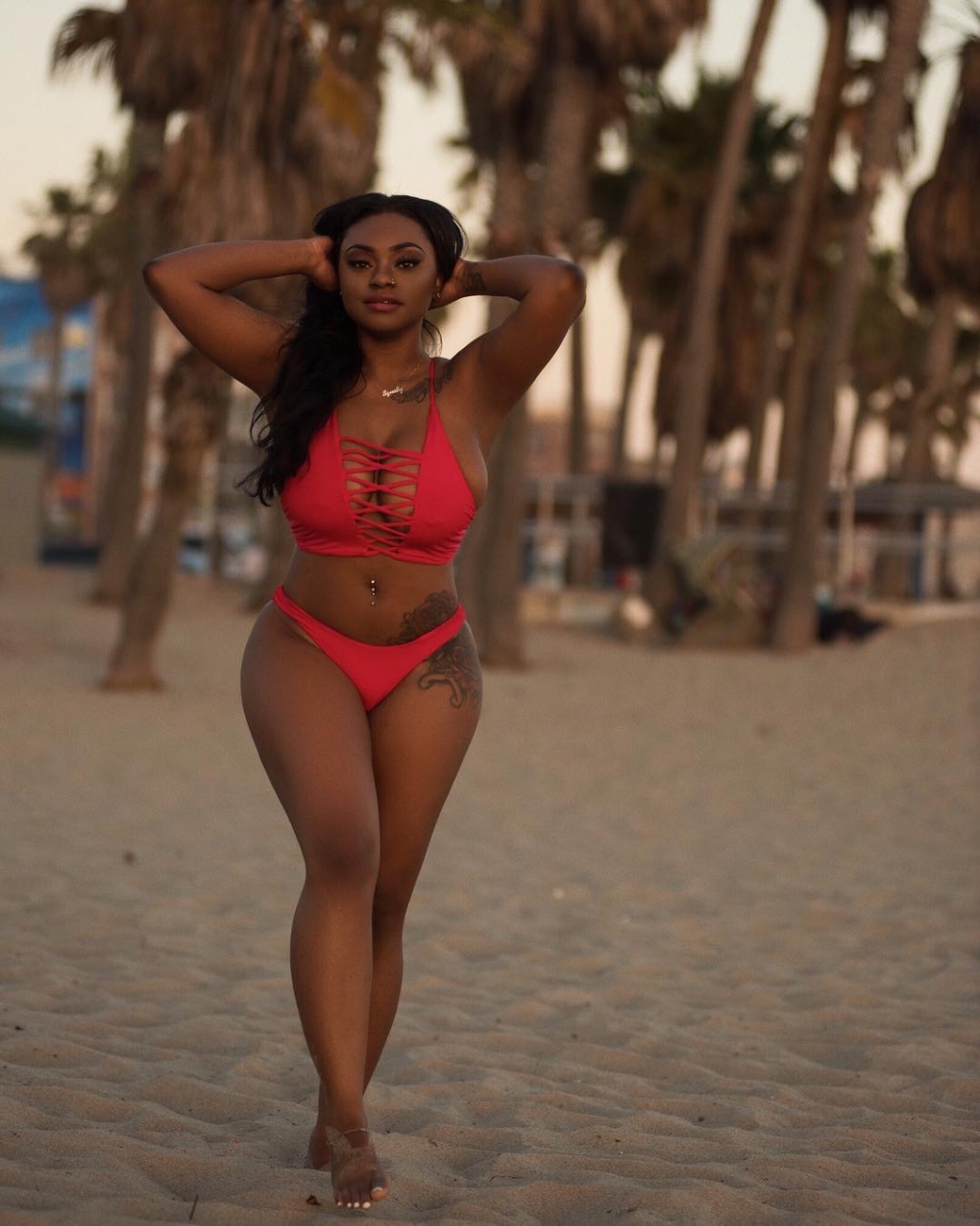 Анастасия Гавриш kissmefirst грудь