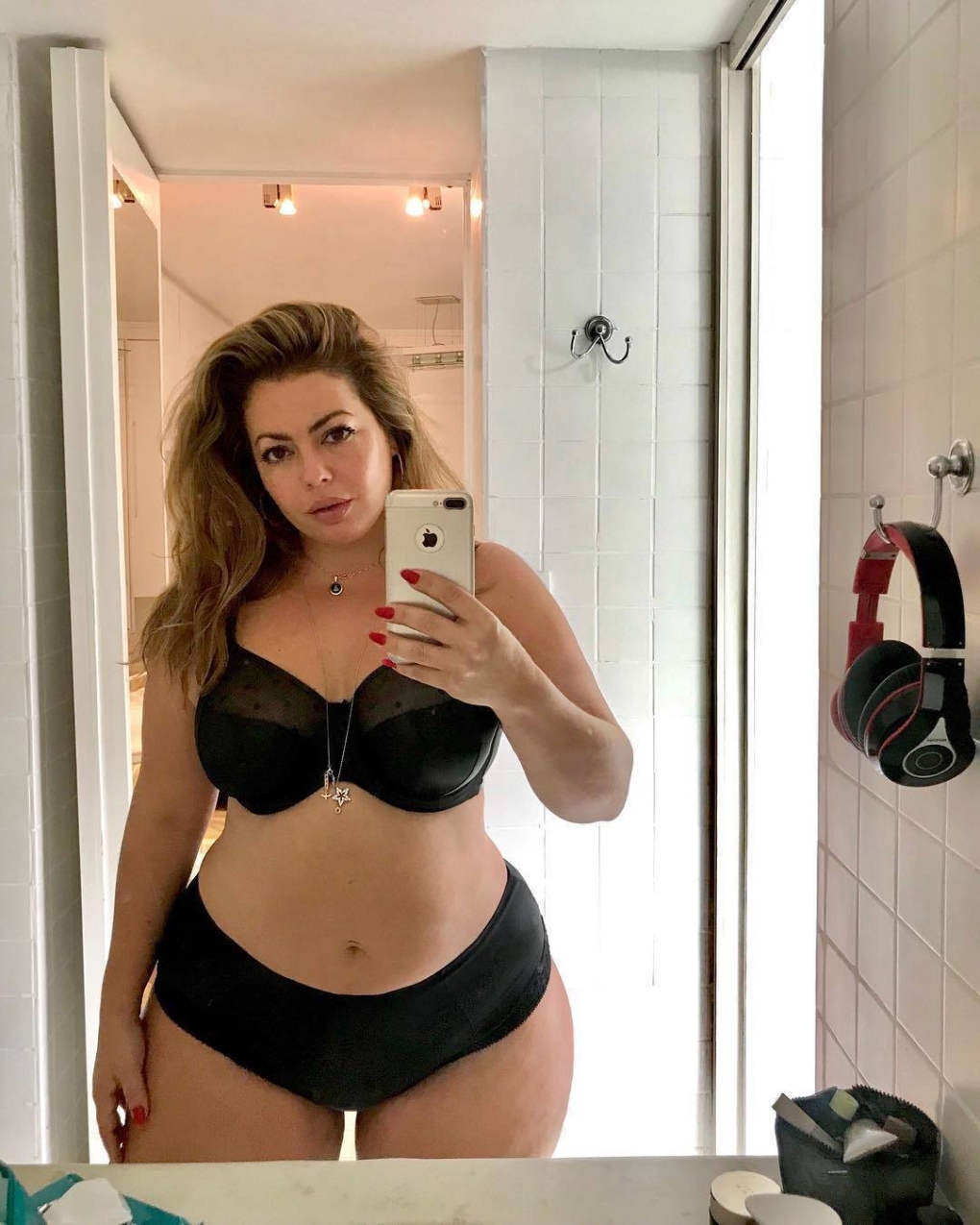 Анастасия мут онлифанс