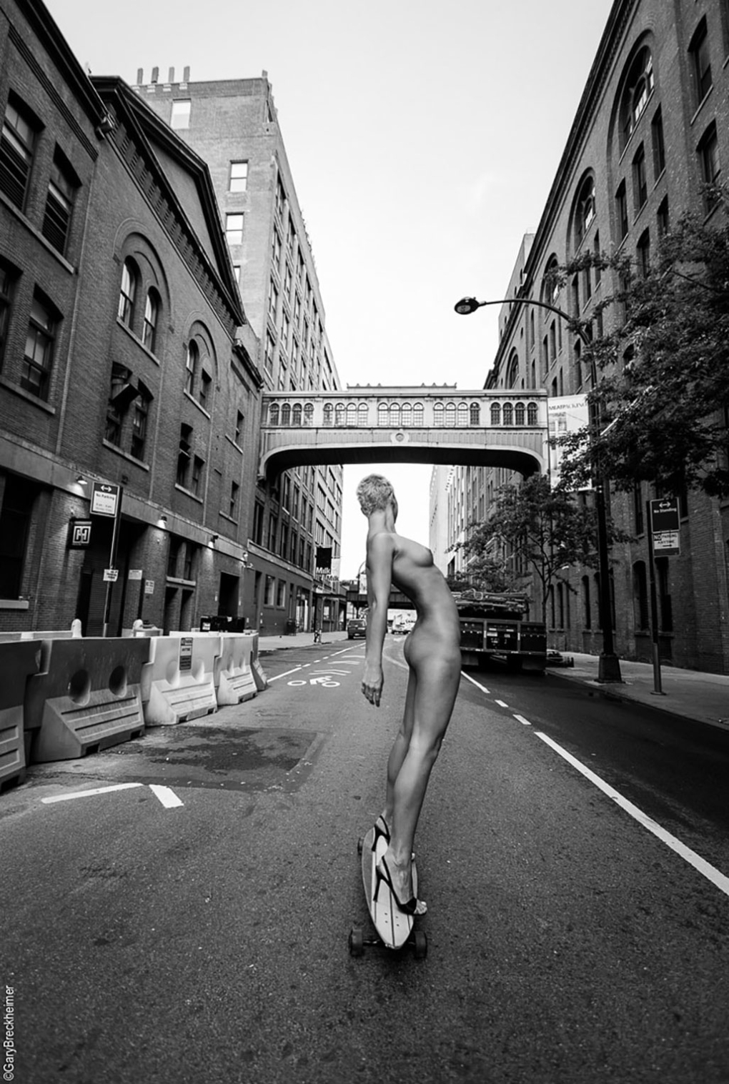 Бельгийская модель Мариса Папен задрала