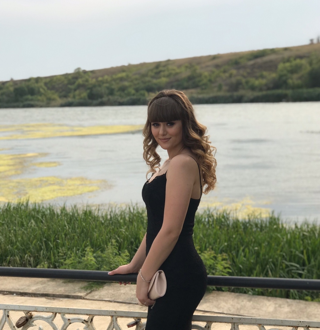 Анастасия Бровкова.белая Калитва