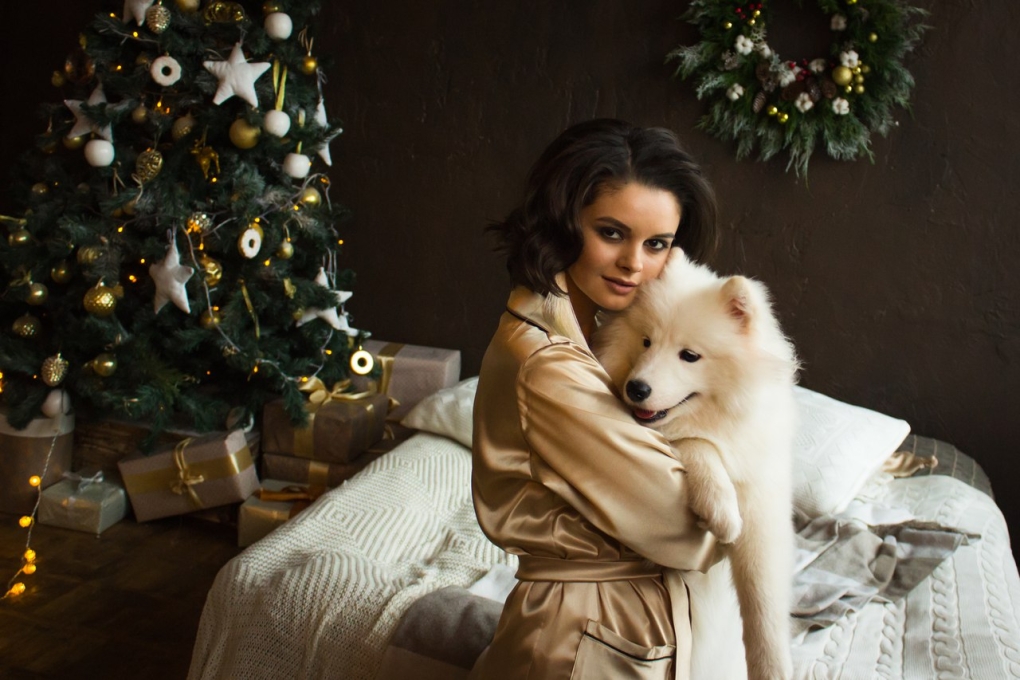 Девушка в чёрном Нижнем белье без лица