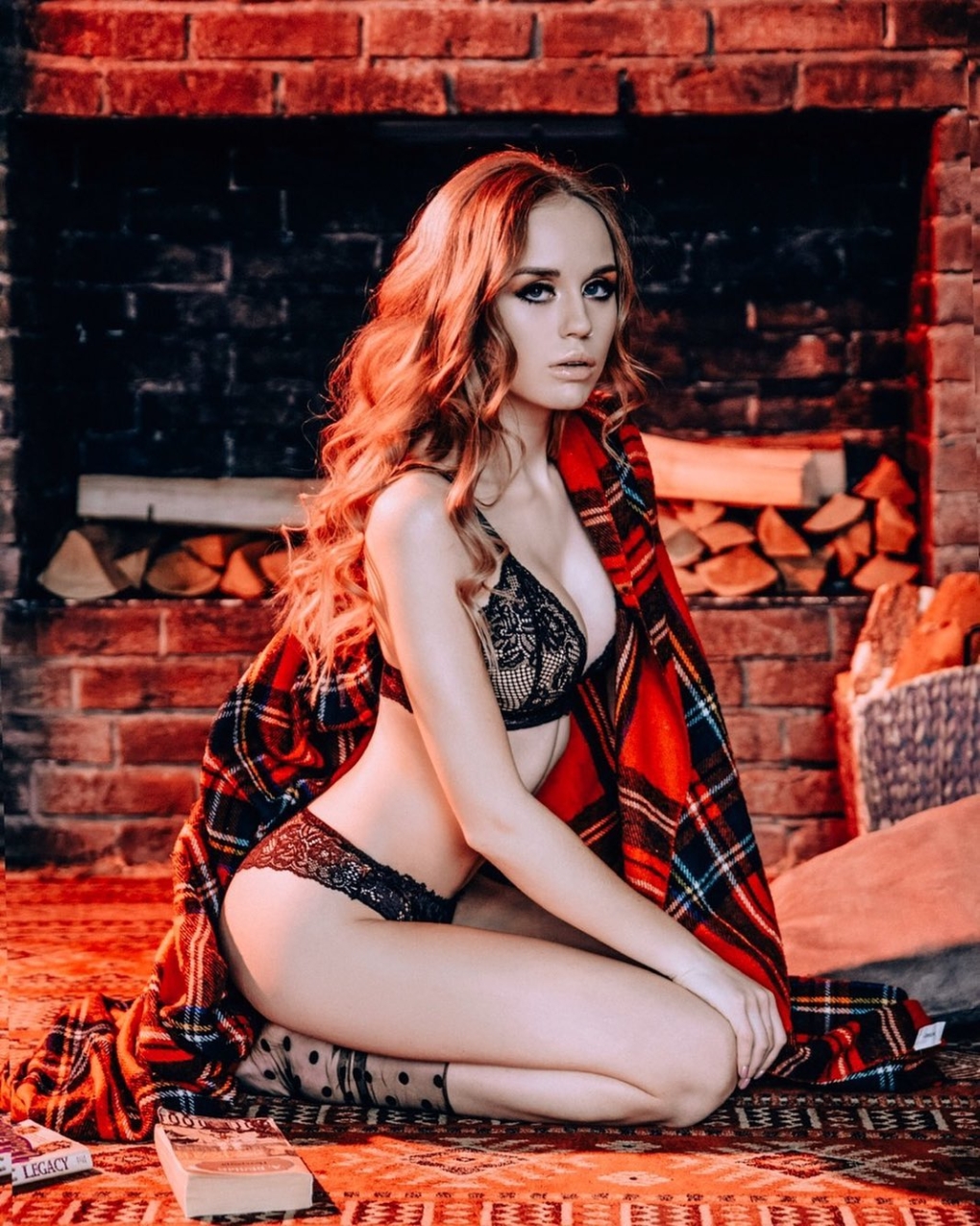 Милена Безбородова грудь