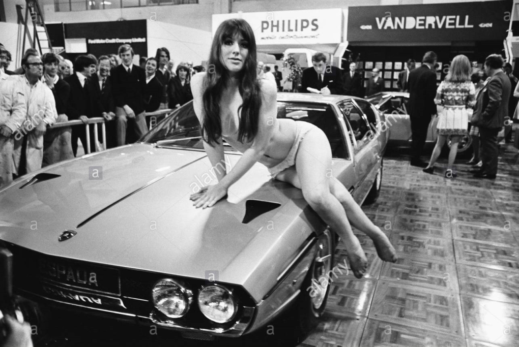 Хельмут Ньютон девушки