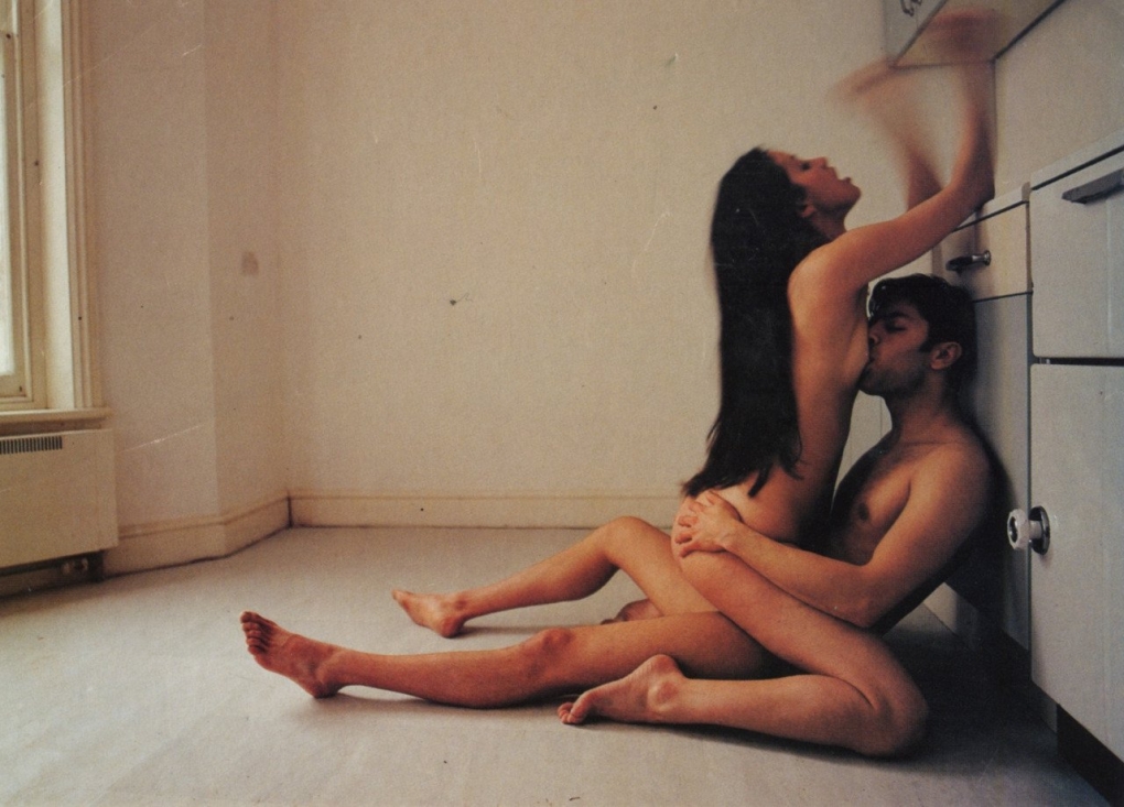 Поза женщина сверху сидя