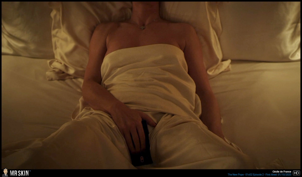 Сесиль де Франс топлес