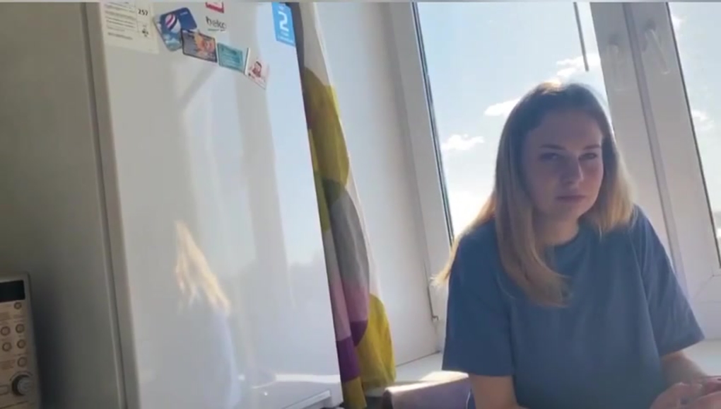 Кончил в молодую секретаршу