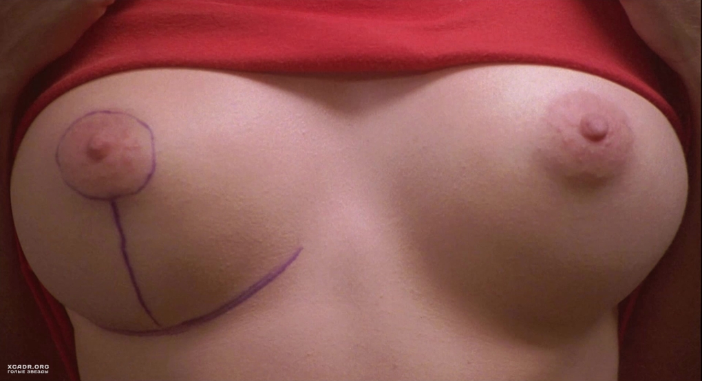 Голая Яэль Стоун в сериале "оранжевый - хит сезона", 2013.