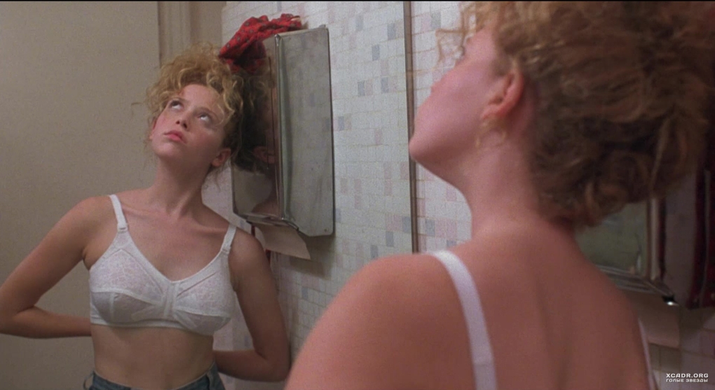 Наташа Лионн грудь