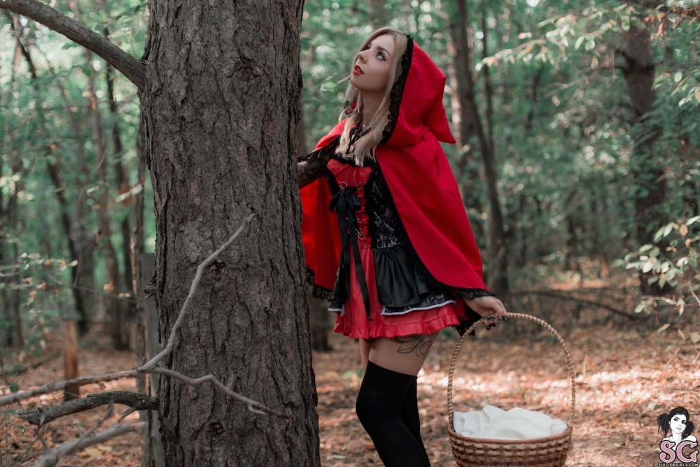 Дарья Лефлер красная шапочка