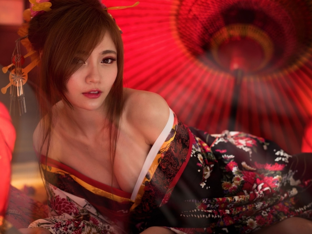 Модель 菌烨tako