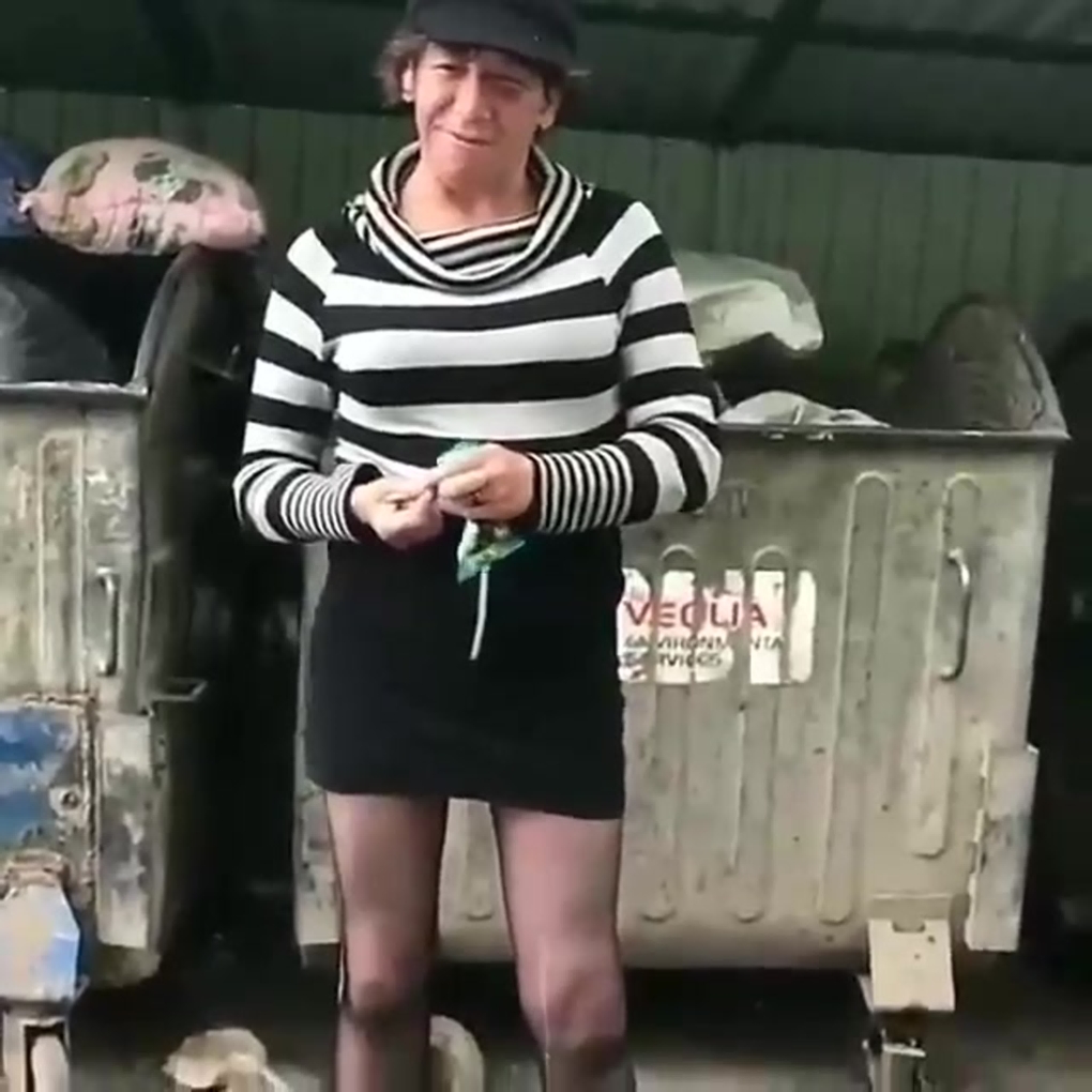 Бомжиха малыха