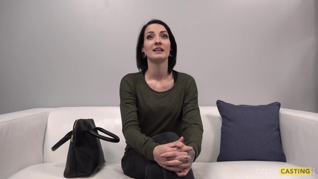 Кастинг русской брюнетки