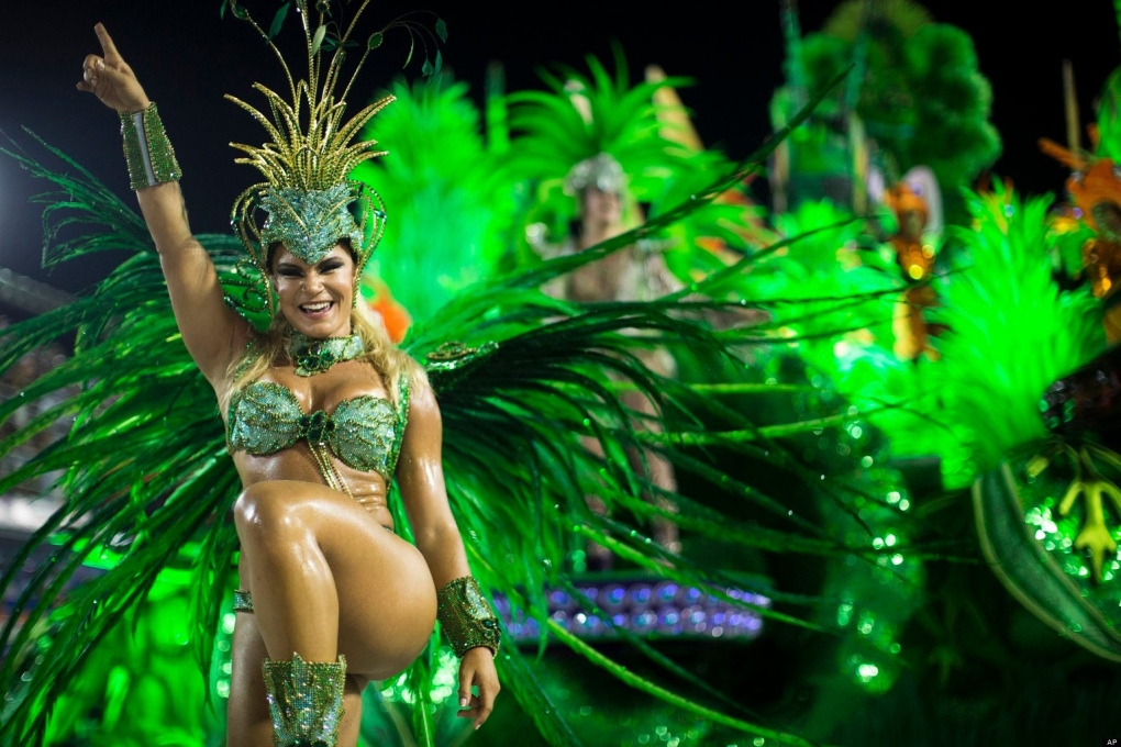 Танцовщица Тарин Лопес