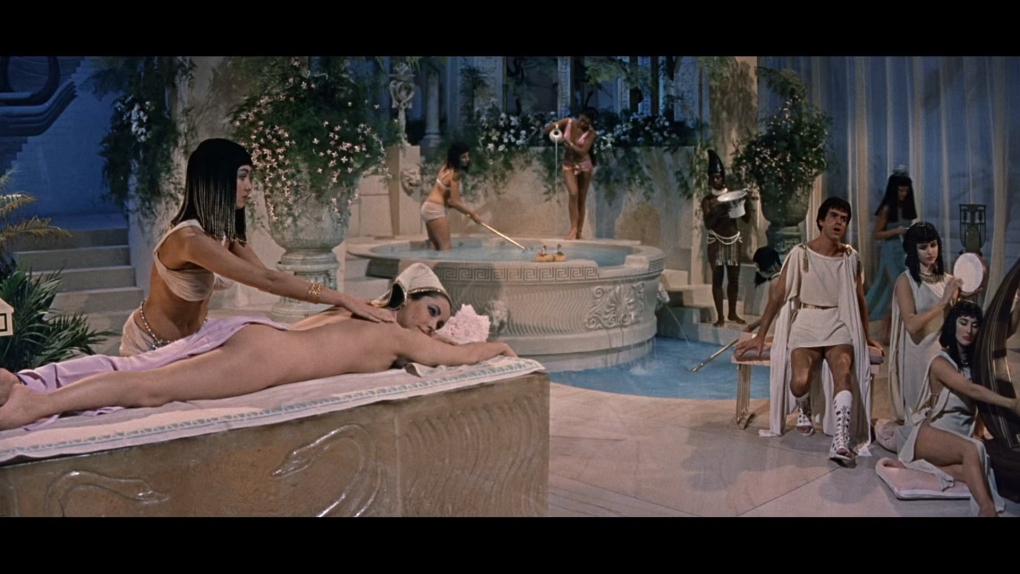 Джулия Тейлор Клеопатра 2003