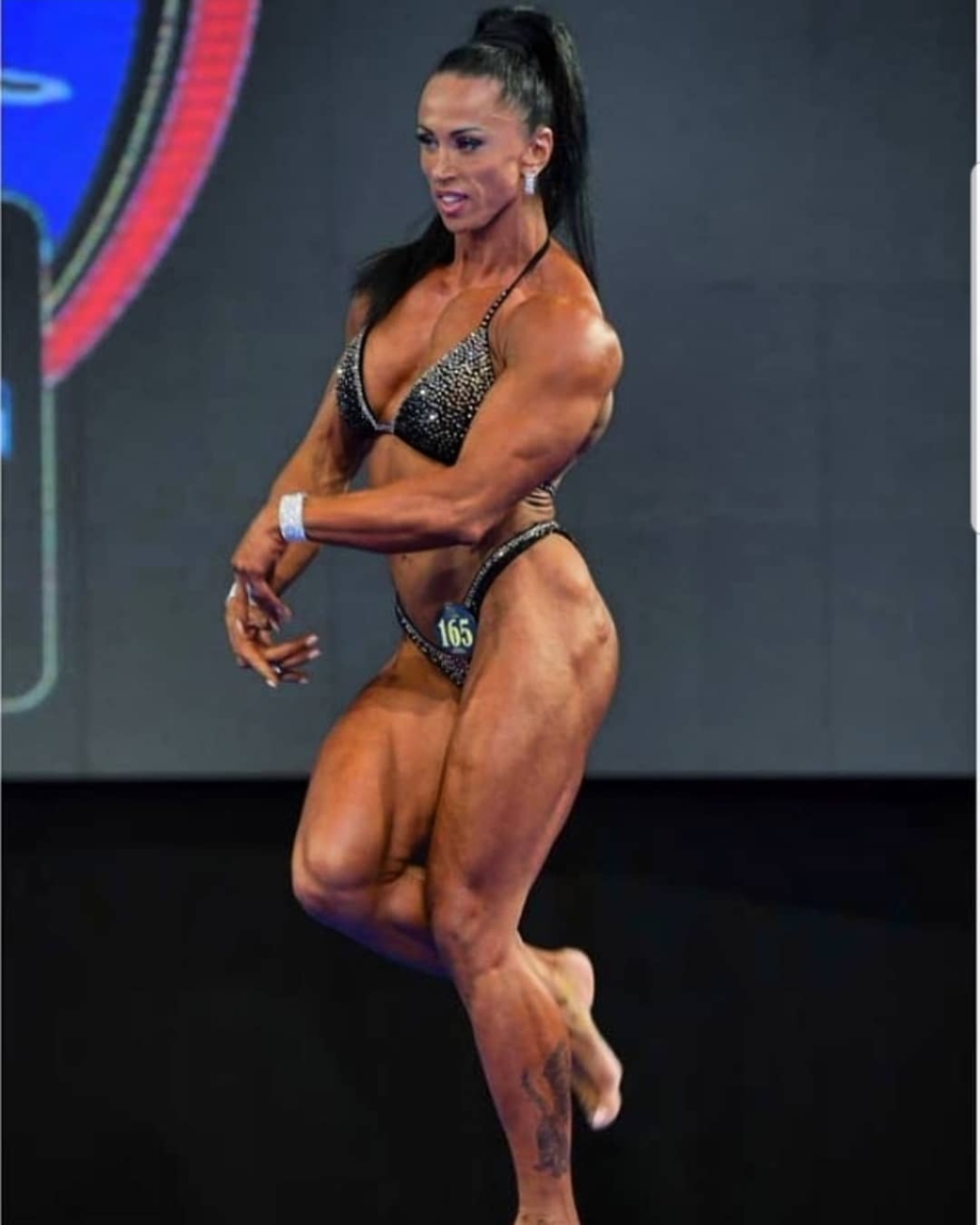 Анжелика Вяткина бодибилдинг