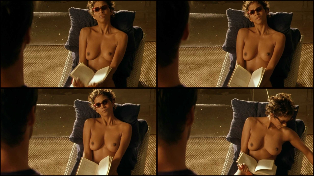 Холли Берри 18