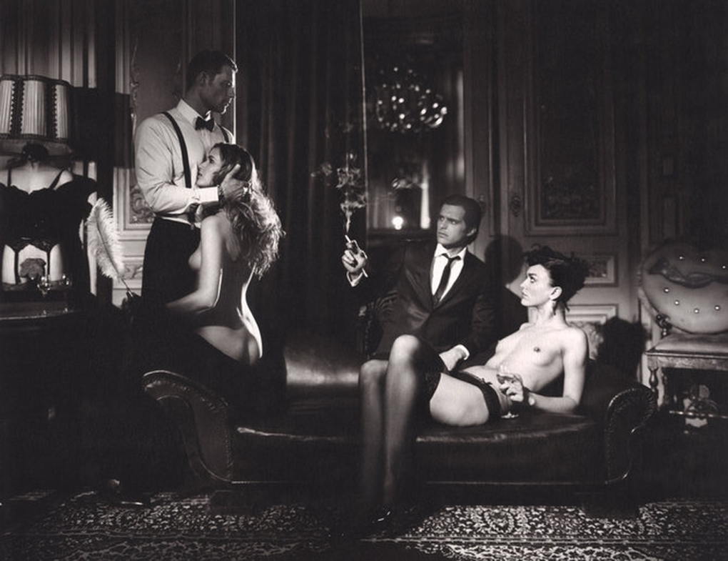 Светские вечеринки в стиле ню