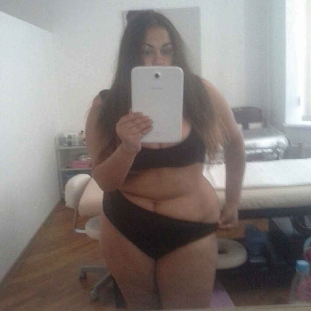 Под юбкой в магазине