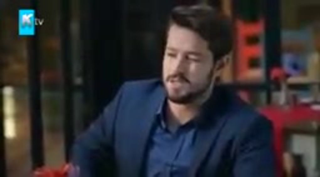 Мужчина и женщтна в постел.