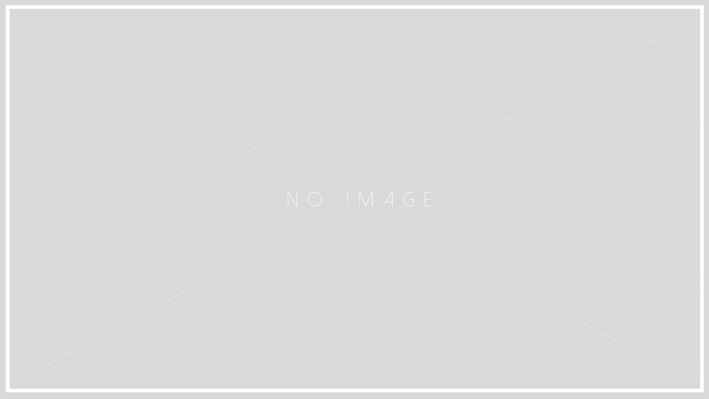 Девушка в костюме полицейского секси