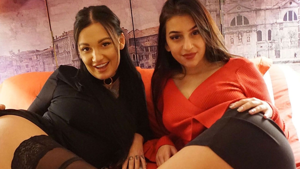 Белый экран фон